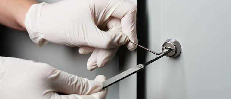 Commercial Emergency Locksmith Country Club